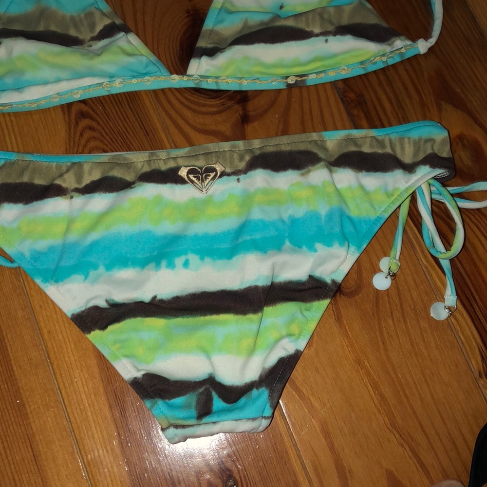 Vintage Roxy Bikini - Picture 2 of 3